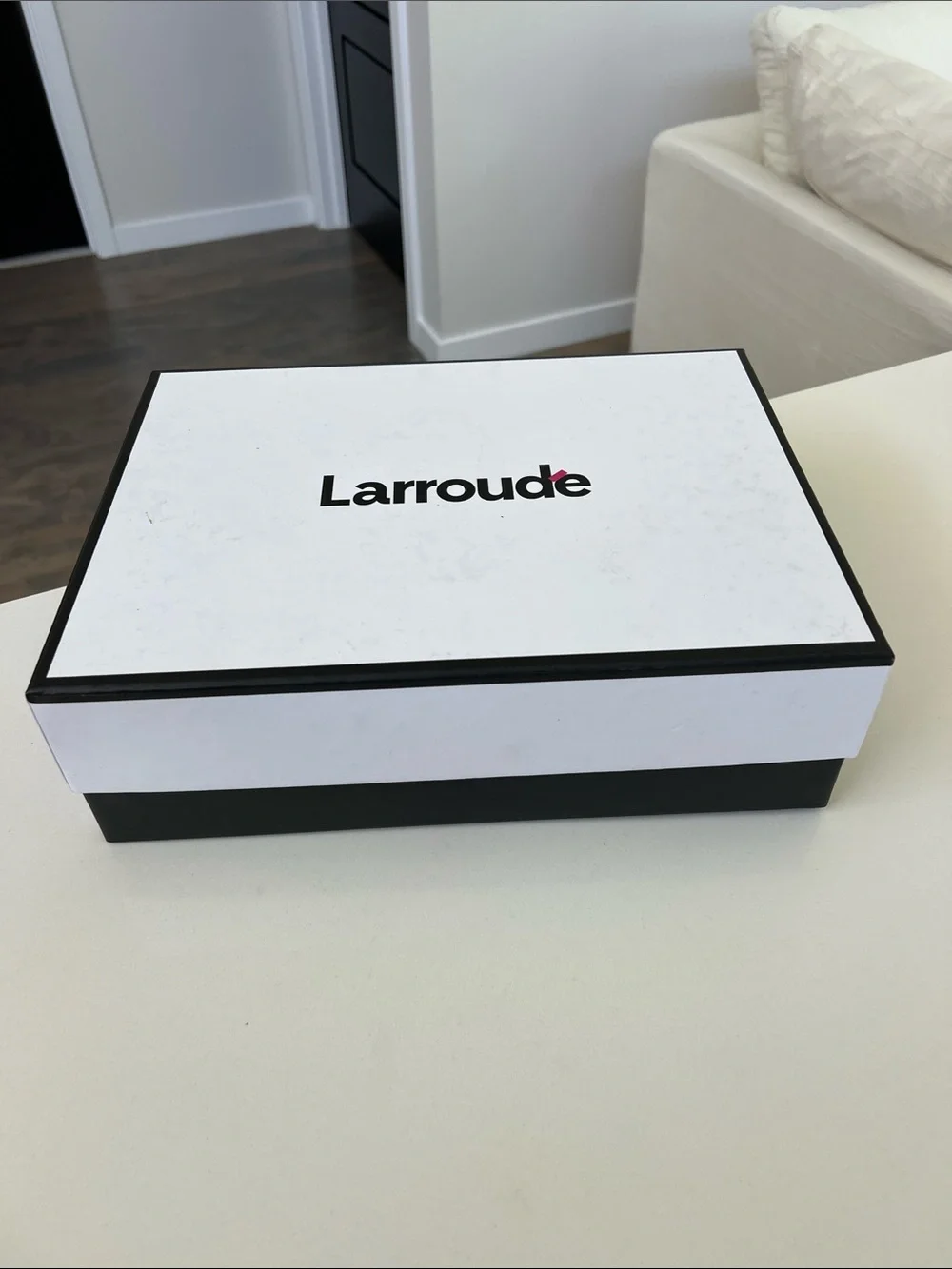 Larroude elle platform open toe chunky heels Ariana black with bows 9.5